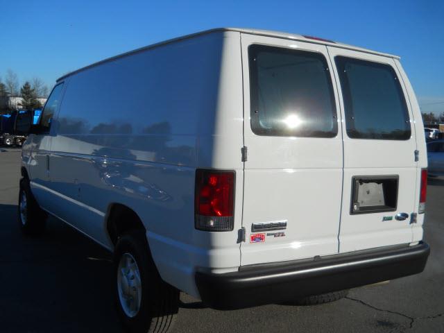 Ford Econoline Awd-turbo Passenger Van