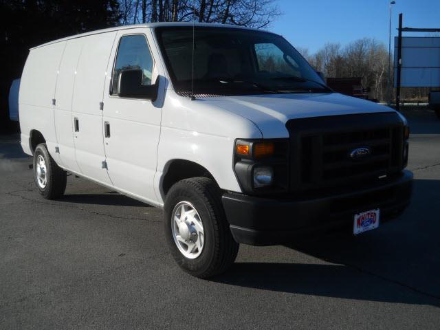 Ford Econoline 2012 photo 4