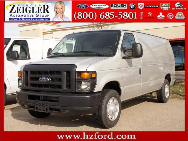 Ford Econoline 2012 photo 4