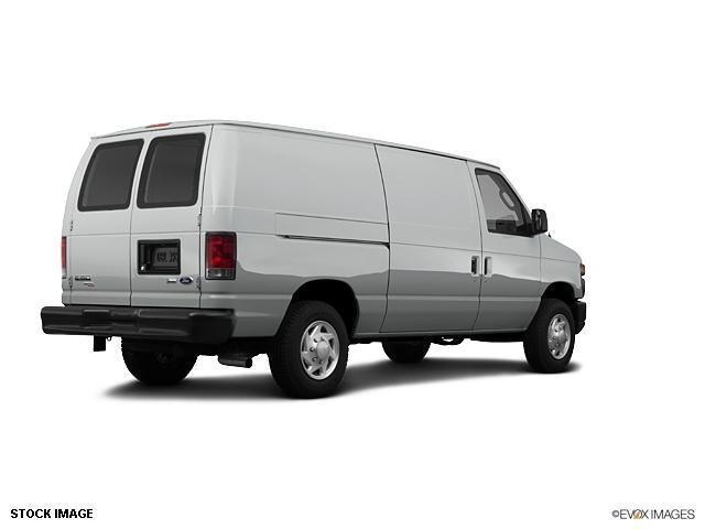 Ford Econoline 2012 photo 5