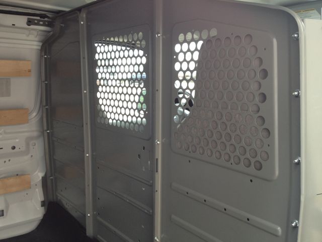 Ford Econoline 2012 photo 4