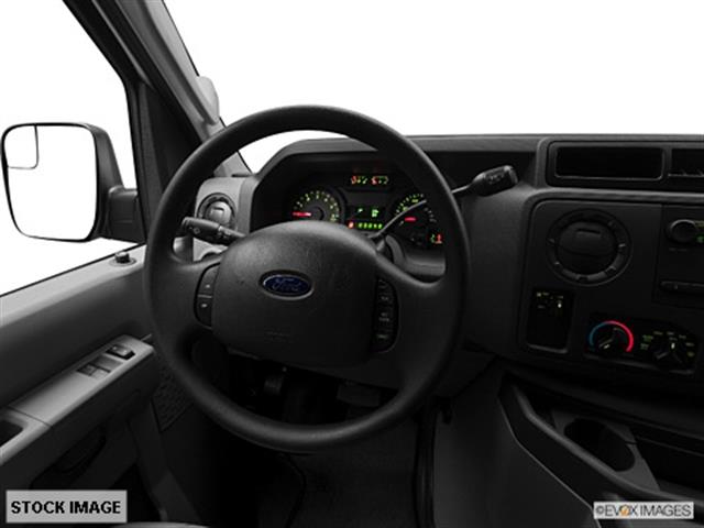 Ford Econoline 2012 photo 1
