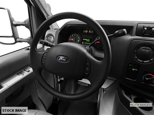 Ford Econoline 2013 photo 4