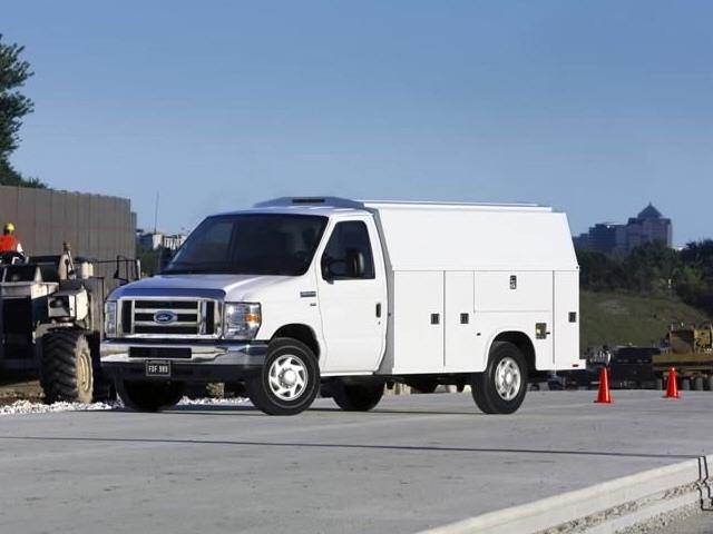 Ford Econoline 2014 photo 3