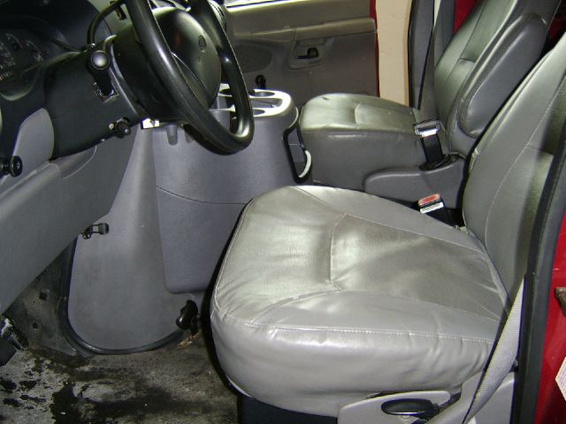 Ford Econoline Wagon 4dr 4WD SLE Commercial Passenger Van