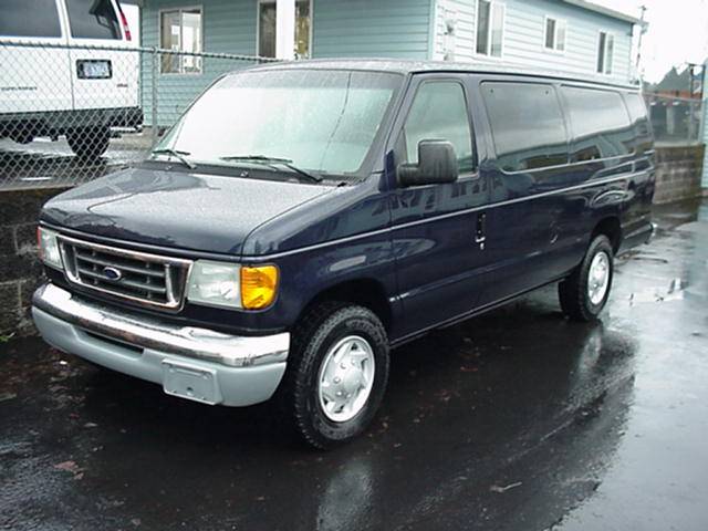 Ford Econoline Wagon 4dr Sdn CX Passenger Van