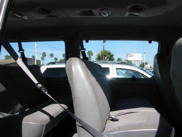 Ford Econoline Wagon 2003 photo 5