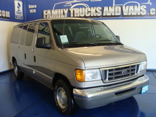 Ford Econoline Wagon 2003 photo 3