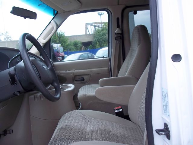Ford Econoline Wagon Unknown Passenger Van