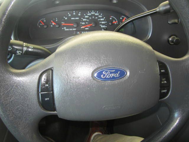 Ford Econoline Wagon 2005 photo 6