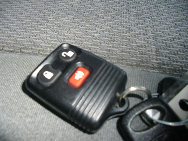 Ford Econoline Wagon 2006 photo 13