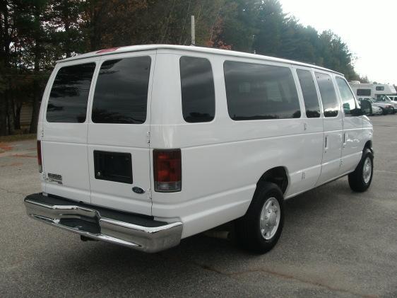 Ford Econoline Wagon Base Passenger Van
