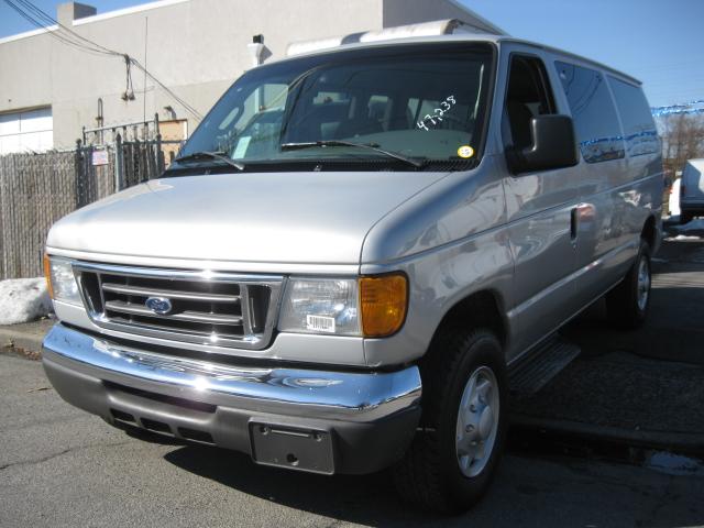 Ford Econoline Wagon 4dr Sdn CX Unspecified