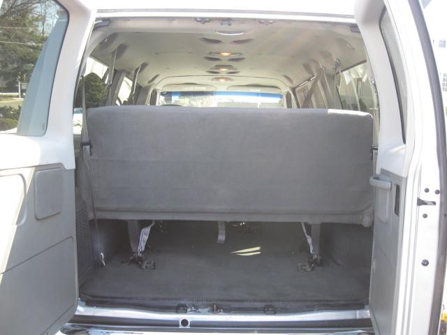 Ford Econoline Wagon 2007 photo 5