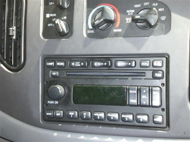 Ford Econoline Wagon 2007 photo 4