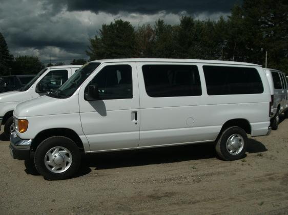 Ford Econoline Wagon 2007 photo 1
