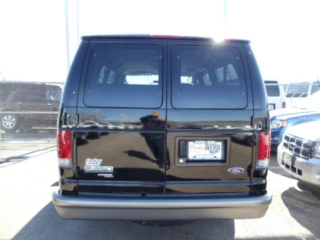 Ford Econoline Wagon 4dr Sdn Evolution Manual Passenger Van