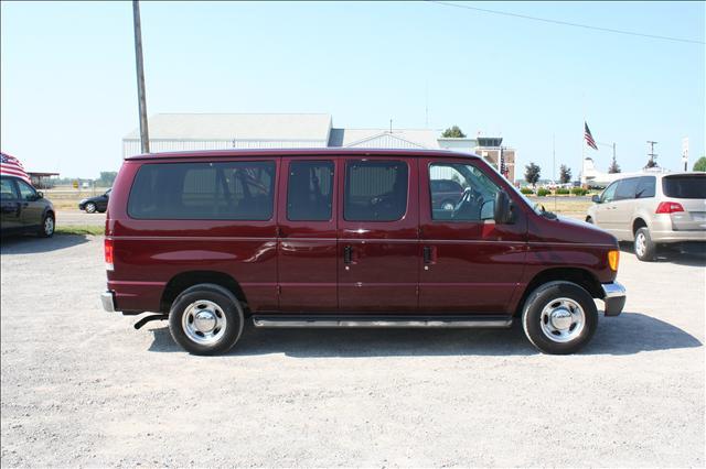 Ford Econoline Wagon 2007 photo 4