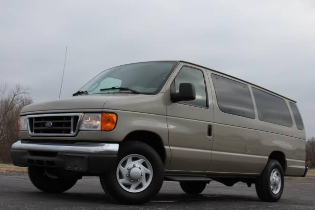 Ford Econoline Wagon SE Sport Passenger Van