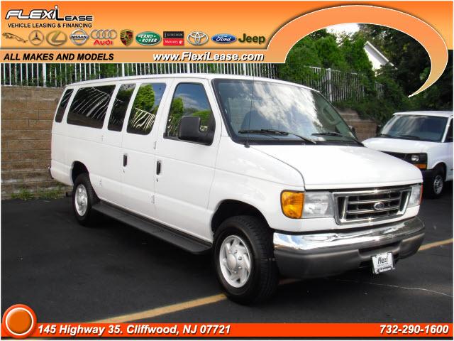 Ford Econoline Wagon 2007 photo 1