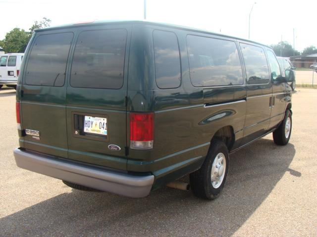 Ford Econoline Wagon 2007 photo 4