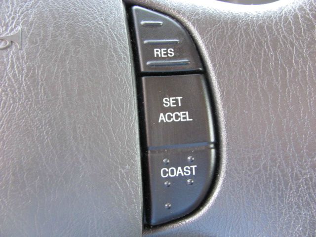 Ford Econoline Wagon 2008 photo 25