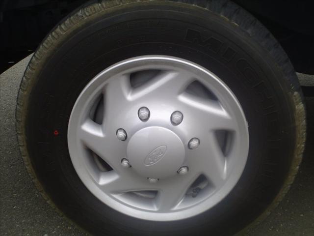 Ford Econoline Wagon ESi Passenger Van