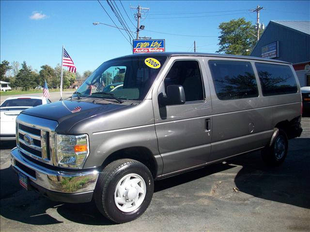 Ford Econoline Wagon 2008 photo 1