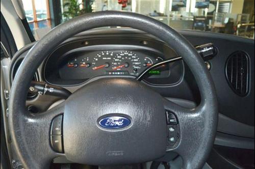 Ford Econoline Wagon 2008 photo 3