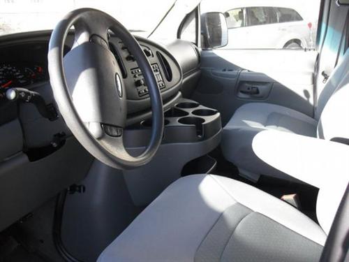 Ford Econoline Wagon 2008 photo 5