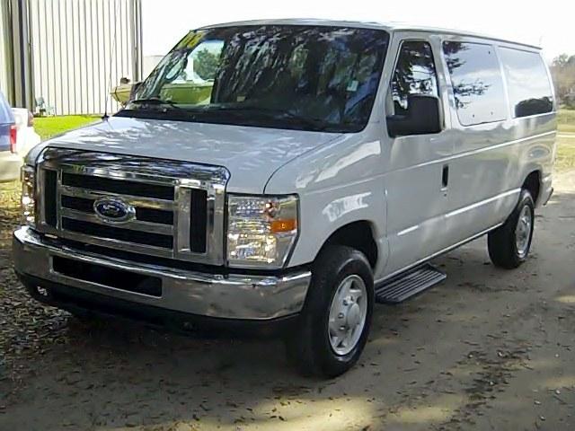 Ford Econoline Wagon 2008 photo 5