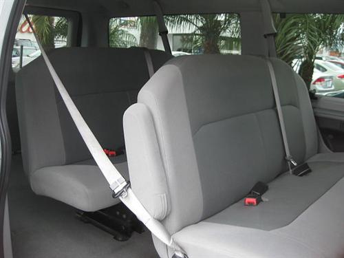 Ford Econoline Wagon 2008 photo 5