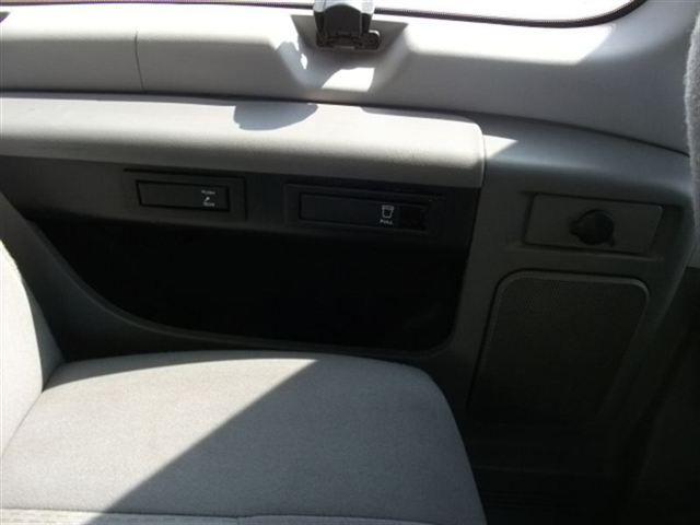 Ford Econoline Wagon 2008 photo 4