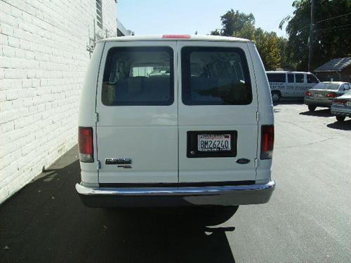 Ford Econoline Wagon 2008 photo 5