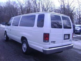 Ford Econoline Wagon 2008 photo 3