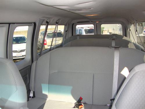 Ford Econoline Wagon 2008 photo 3