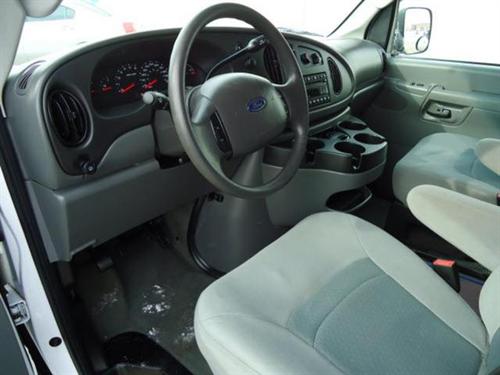 Ford Econoline Wagon 2008 photo 5