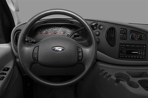 Ford Econoline Wagon 2008 photo 2