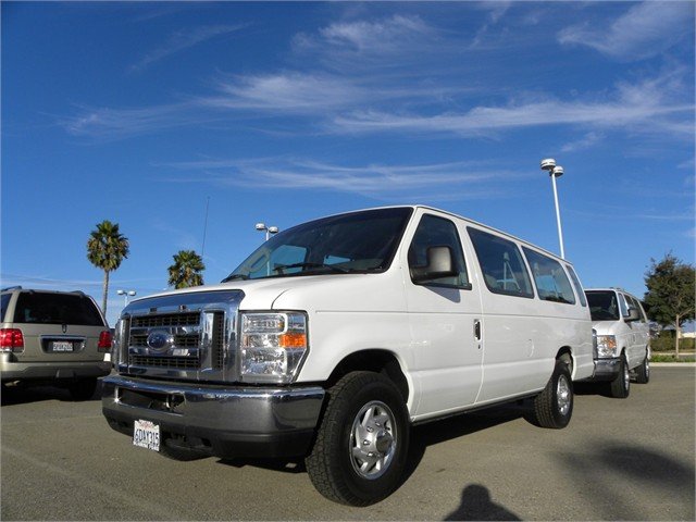 Ford Econoline Wagon Sport 4WD Other