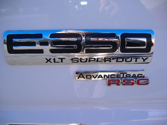 Ford Econoline Wagon 2008 photo 4