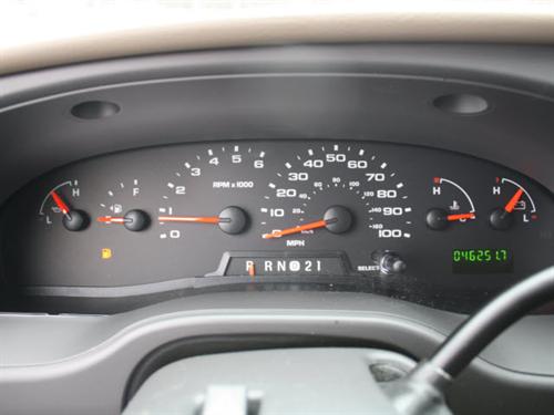 Ford Econoline Wagon 2008 photo 2