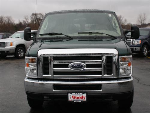 Ford Econoline Wagon 2008 photo 4