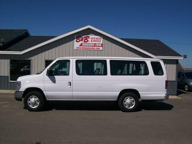 Ford Econoline Wagon 2008 photo 1