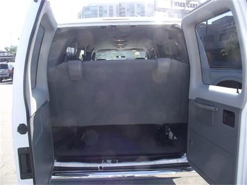 Ford Econoline Wagon 2008 photo 5