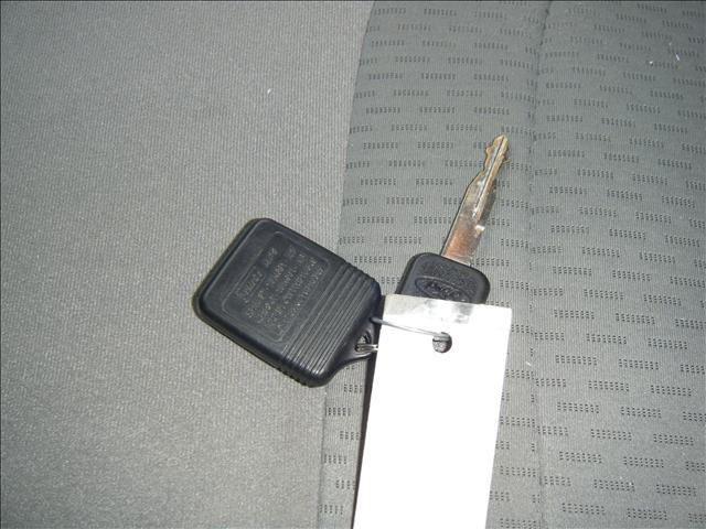 Ford Econoline Wagon 2008 photo 3