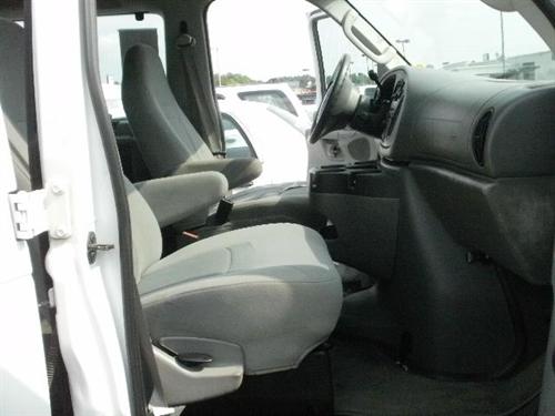 Ford Econoline Wagon 2008 photo 1