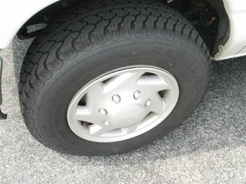 Ford Econoline Wagon 2008 photo 3