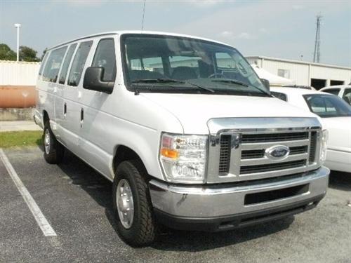 Ford Econoline Wagon 2008 photo 4