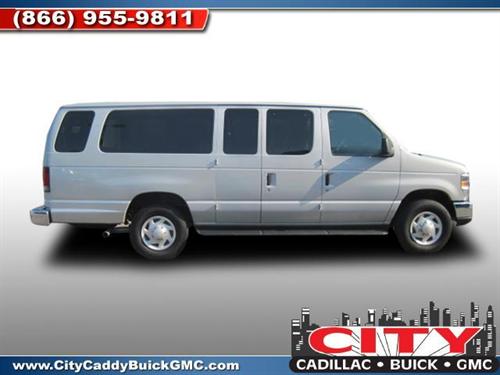 Ford Econoline Wagon 2008 photo 1