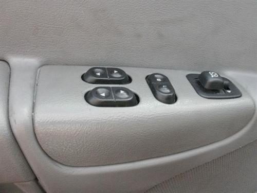 Ford Econoline Wagon 2008 photo 4